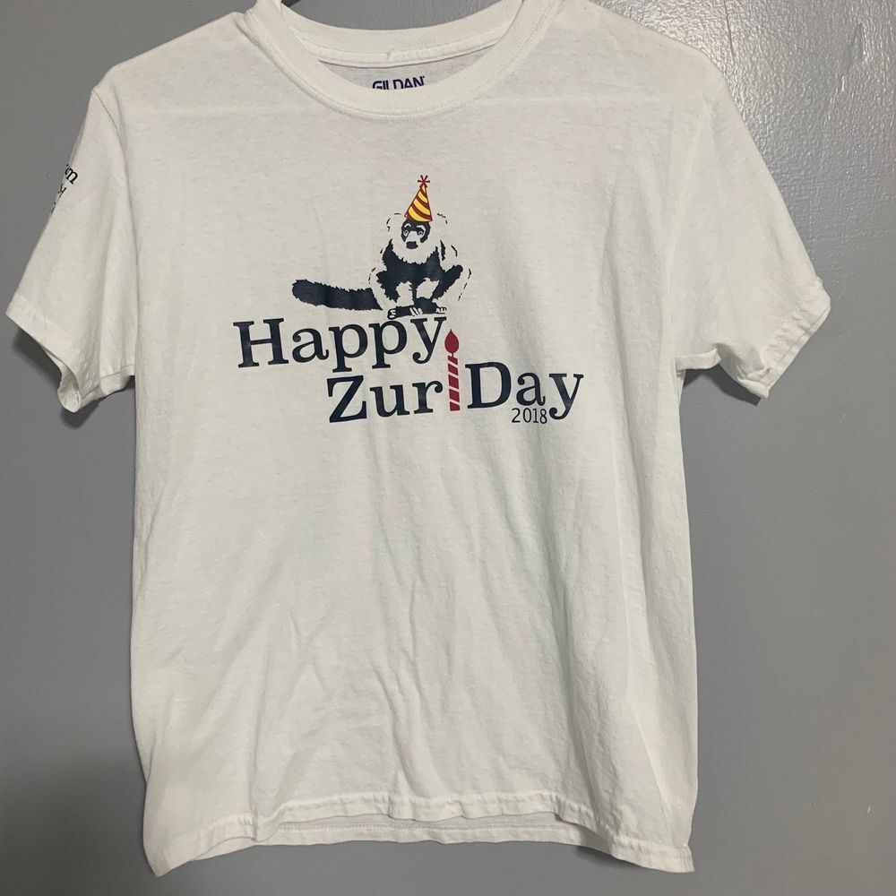happy zuriday boy t-shirt size‎ M